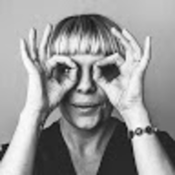 Meet your Posher, Gillian - Picture 1 of 1